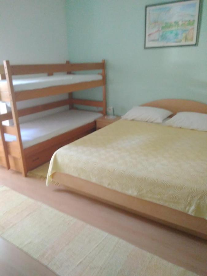 Apartmani Carevic Baška Voda Eksteriør billede