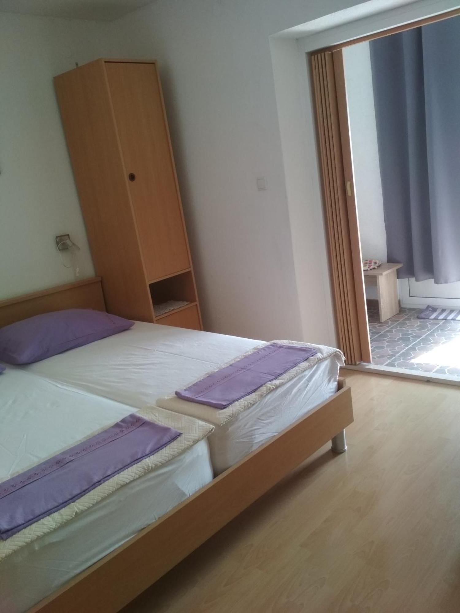 Apartmani Carevic Baška Voda Værelse billede